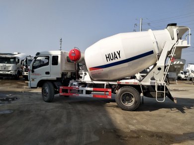 躍進(jìn)7方攪拌車(chē)